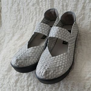 Steve Madden Woven Elastic Comfy Wedges